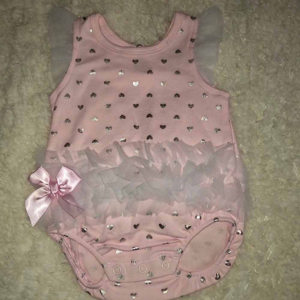Adorable baby girls outfit!💗
